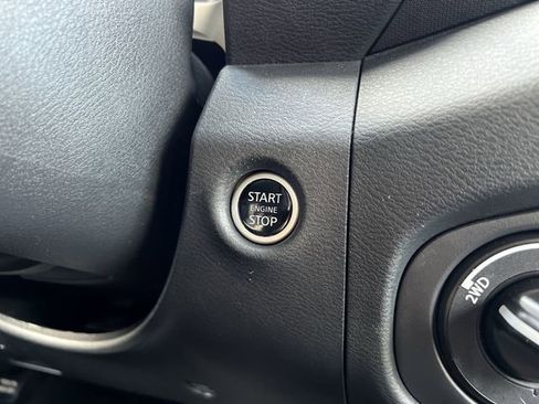 Certified 2023 Nissan Frontier SV w/ Tow Package image 21