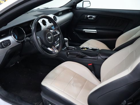 Certified 2017 Ford Mustang Premium image 24