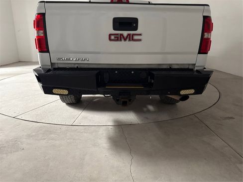 Used 2019 GMC Sierra 2500 2WD Crew Cab w/ Sierra Convenience Package image 27
