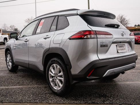 New 2026 Toyota Corolla Cross LE image 5