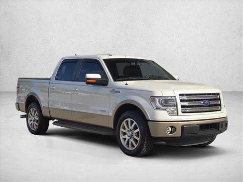 Used 2014 Ford F150 King Ranch w/ King Ranch Luxury Package image 3