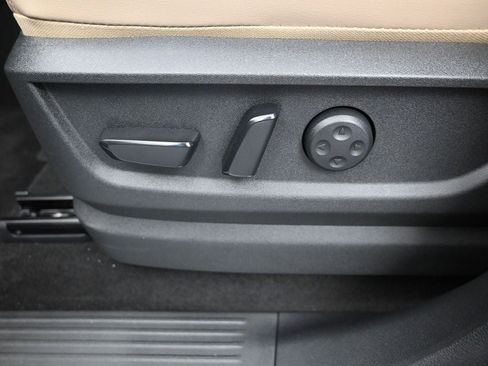 New 2025 Nissan Armada Platinum w/ Convenience Package image 12