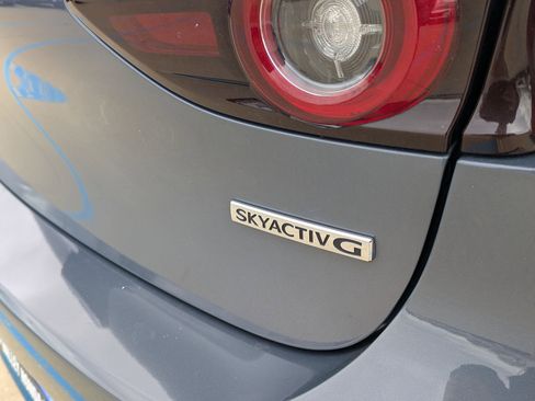 Used 2023 MAZDA MAZDA3 s image 26