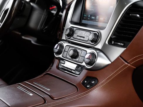 Used 2020 Chevrolet Suburban Premier w/ 6.2L Performance Package image 21