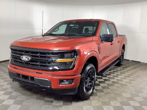 New 2025 Ford F150 XLT w/ Equipment Group 302A MID image 5