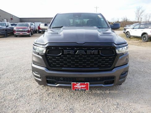 New 2026 RAM 1500 Express AWD/4WD image 9