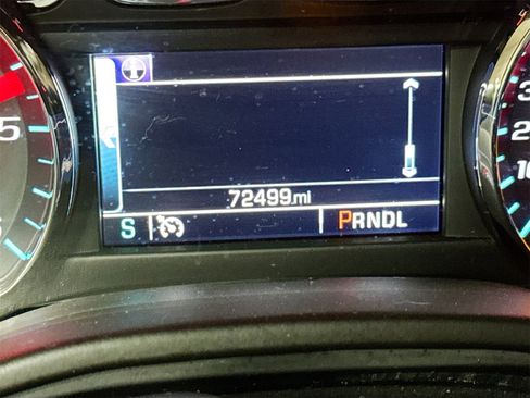 Used 2019 Chevrolet Suburban LS w/ All-Season Package image 12