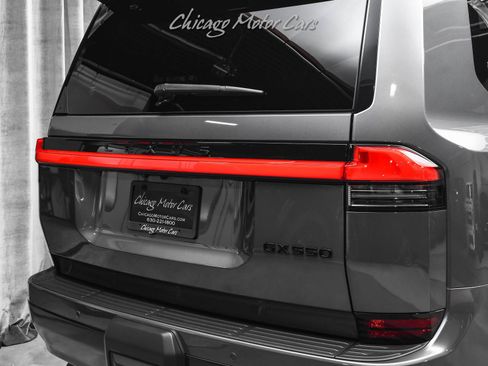 Used 2025 Lexus GX 550 w/ Cold Area Package AWD/4WD image 46