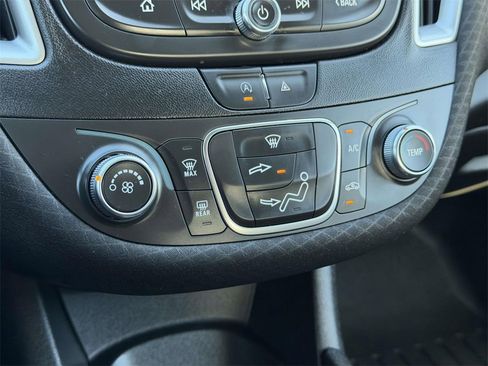 Used 2022 Chevrolet Malibu LS image 5