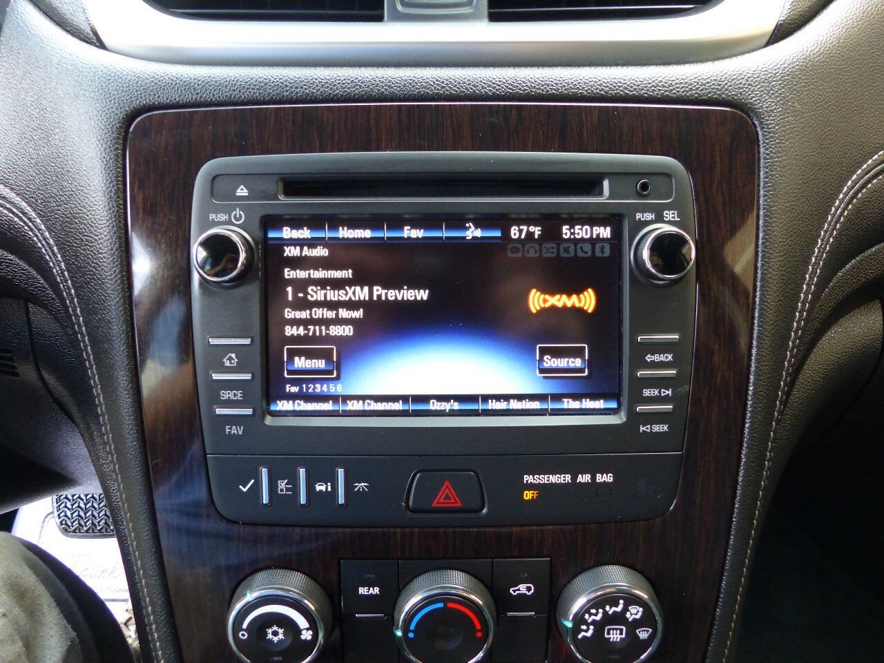 Used 2017 Chevrolet Traverse LT w/ Style and Technology Package AWD/4WD image 31