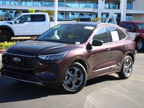 Certified 2023 Ford Escape ST-Line w/ Tech Pack #1 FWD image 1