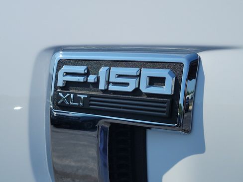 Used 2021 Ford F150 XLT w/ Equipment Group 302A High AWD/4WD image 9
