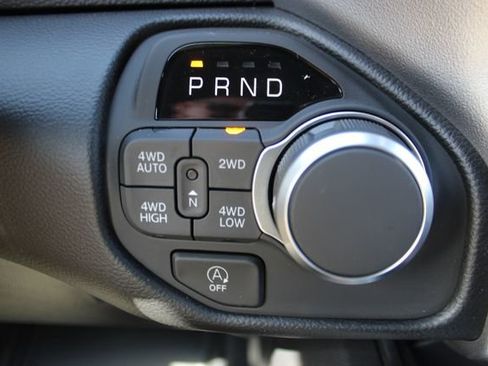 New 2026 RAM 1500 4x4 Crew Cab image 20