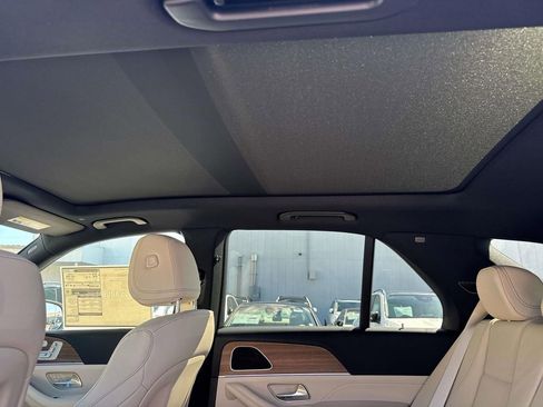 New 2026 Mercedes-Benz GLE 350 4MATIC image 9