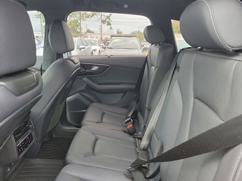 Used 2025 Audi Q7 2.0T Premium Plus w/ Premium Plus Package image 8