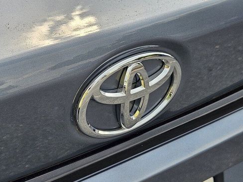 Used 2023 Toyota Corolla LE FWD image 29