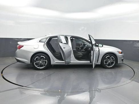 Used 2022 Chevrolet Malibu LT FWD image 40