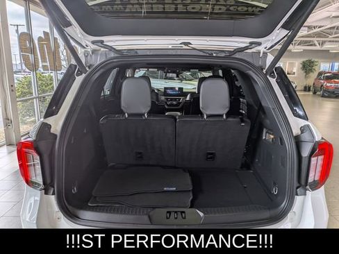 Used 2025 Ford Explorer ST image 24