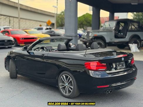 Used 2018 BMW 230i Convertible RWD image 4