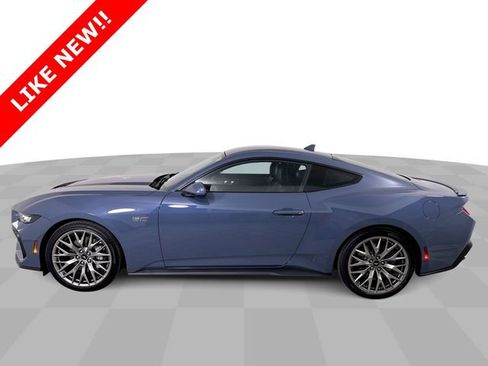 Used 2025 Ford Mustang GT Premium image 5
