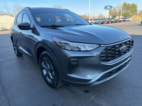 Used 2023 Ford Escape ST-Line w/ Tech Pack #1 image 6