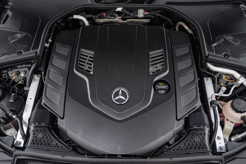 Used 2025 Mercedes-Benz S 580 4MATIC Sedan image 34