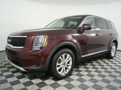Used 2022 Kia Telluride LX image 8
