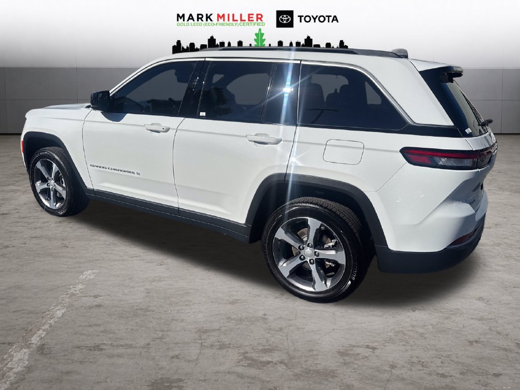 Used 2026 Jeep Grand Cherokee Limited w/ Luxury Tech Group II AWD/4WD image 3
