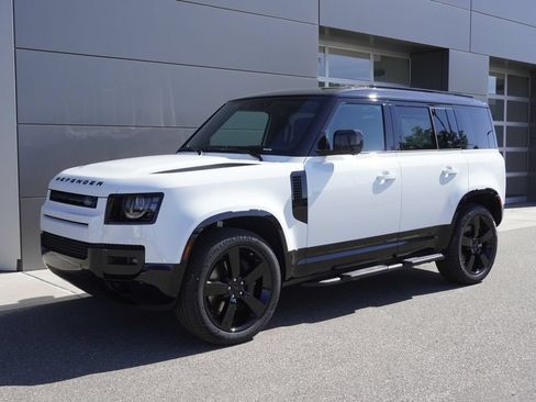 New 2026 Land Rover Defender 110 X-Dynamic SE AWD/4WD image 3