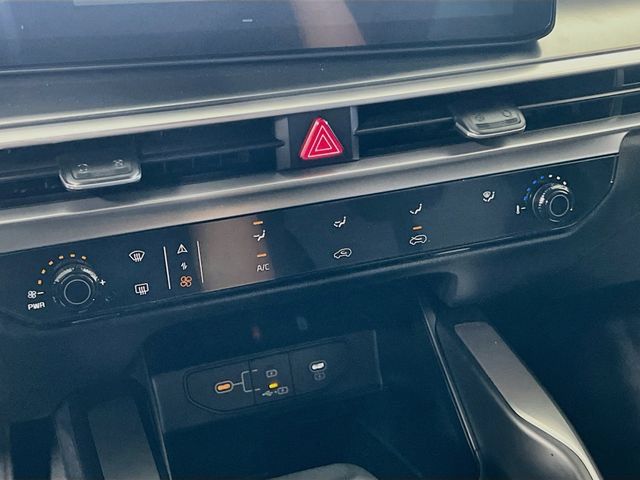 New 2026 Kia Sorento LX FWD image 15