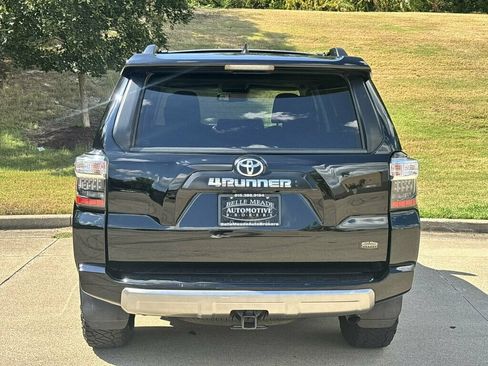 Used 2020 Toyota 4Runner TRD Off-Road Premium w/ Moonroof Package AWD/4WD image 6