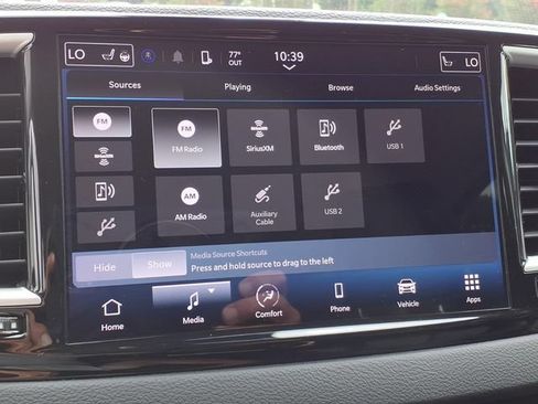 Used 2023 Chrysler Pacifica Touring-L FWD image 6