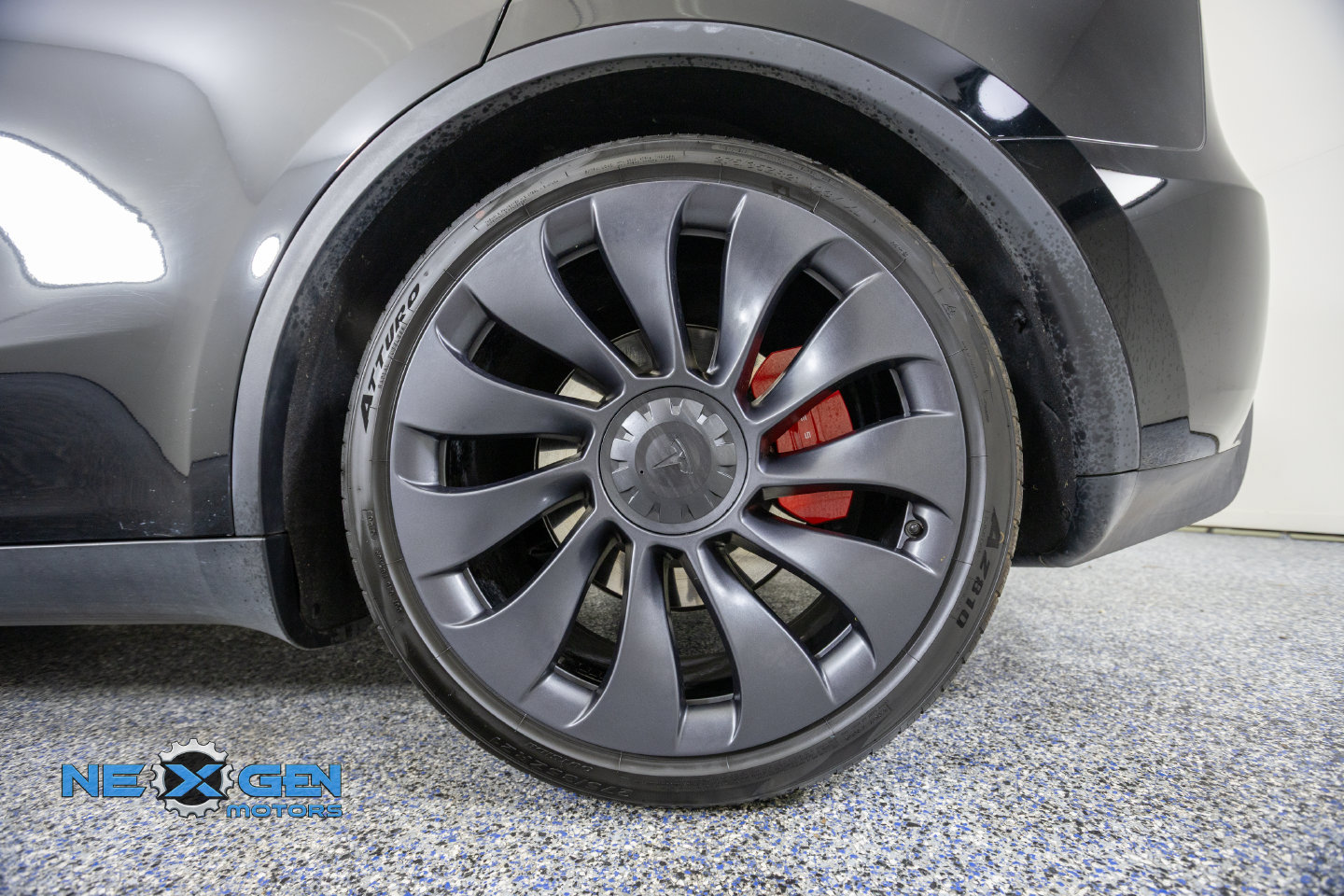 Used 2024 Tesla Model Y Performance AWD/4WD image 46