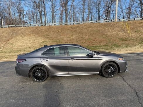 Used 2024 Toyota Camry XSE image 8