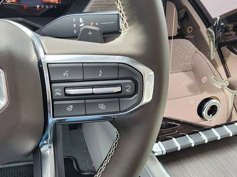 New 2026 GMC Acadia Denali w/ Super Cruise Package image 22