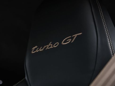 Used 2023 Porsche Cayenne Turbo GT image 43