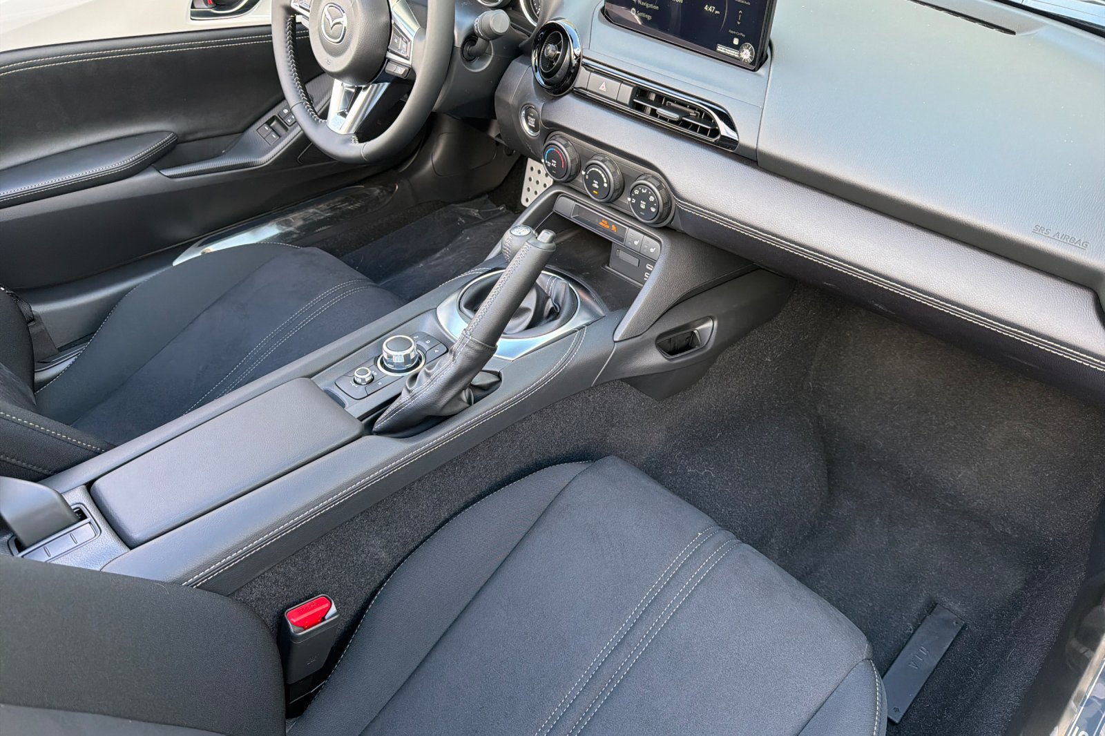 New 2026 MAZDA MX-5 Miata Club w/ Interior Package RWD image 16