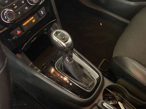 Used 2019 Buick Encore Preferred AWD/4WD image 16