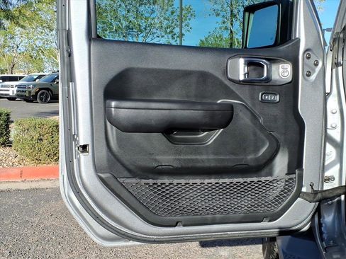 Used 2020 Jeep Wrangler Unlimited Sport image 18