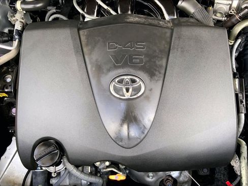 Used 2022 Toyota Highlander Platinum image 32