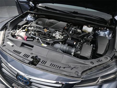 Used 2021 Toyota Avalon Limited w/ Advanced Safety Package image 10