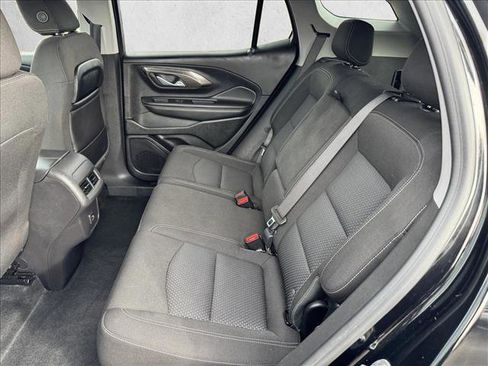 Used 2024 GMC Terrain SLE AWD/4WD image 18