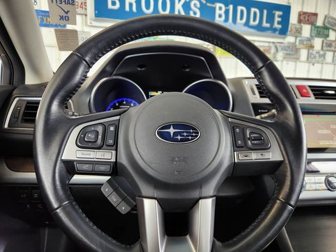 Used 2016 Subaru Outback 2.5i Limited AWD/4WD image 13
