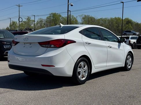 Used 2015 Hyundai Elantra SE image 9