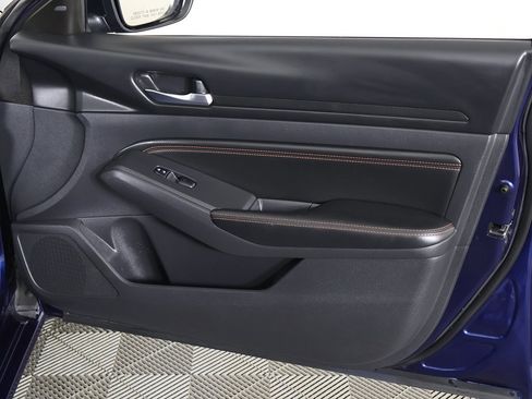 Used 2022 Nissan Altima 2.0 SR image 23