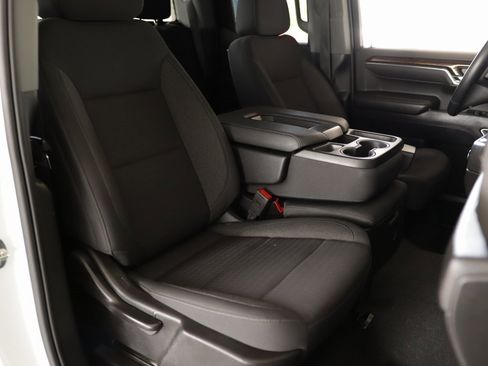 Used 2023 GMC Sierra 1500 Elevation image 28