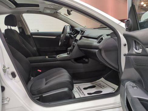 Used 2017 Honda Civic EX image 9