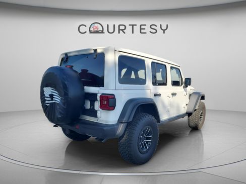 Used 2026 Jeep Wrangler Unlimited Rubicon 392 w/ Quick Order Package 27X Moab AWD/4WD image 3