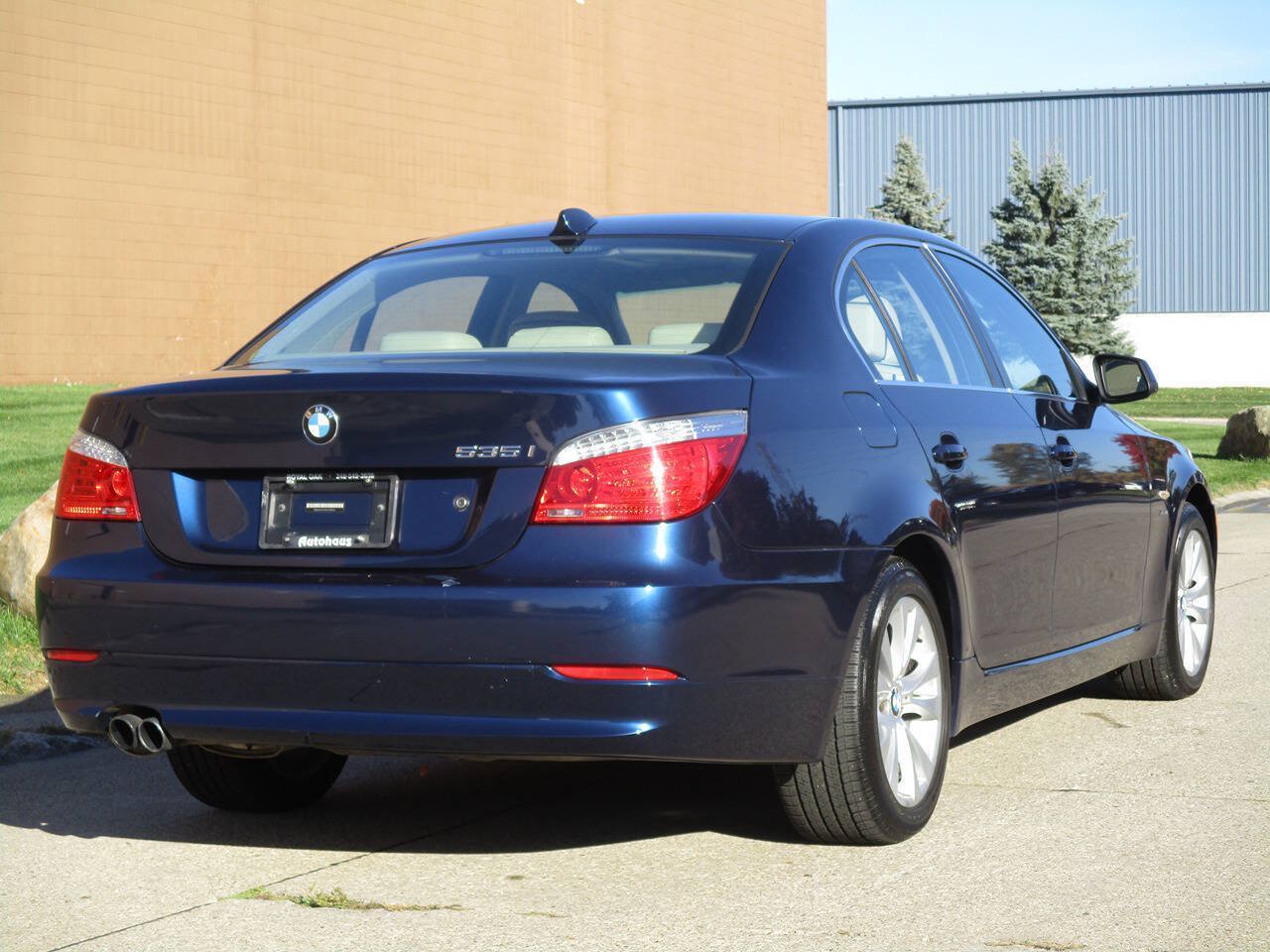 Used 2010 BMW 535i xDrive Sedan AWD/4WD image 7