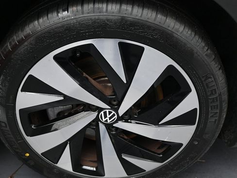 Used 2022 Volkswagen ID.4 Pro S image 40